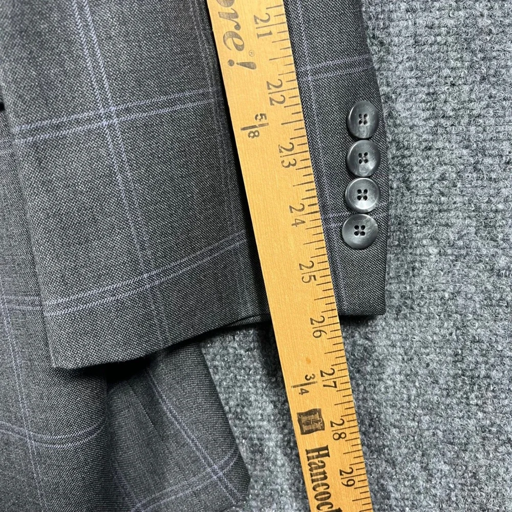 J. Hilburn 2 Piece Suit Mens 49 Grey Windowpane Vitale Barberis Canonico Wool